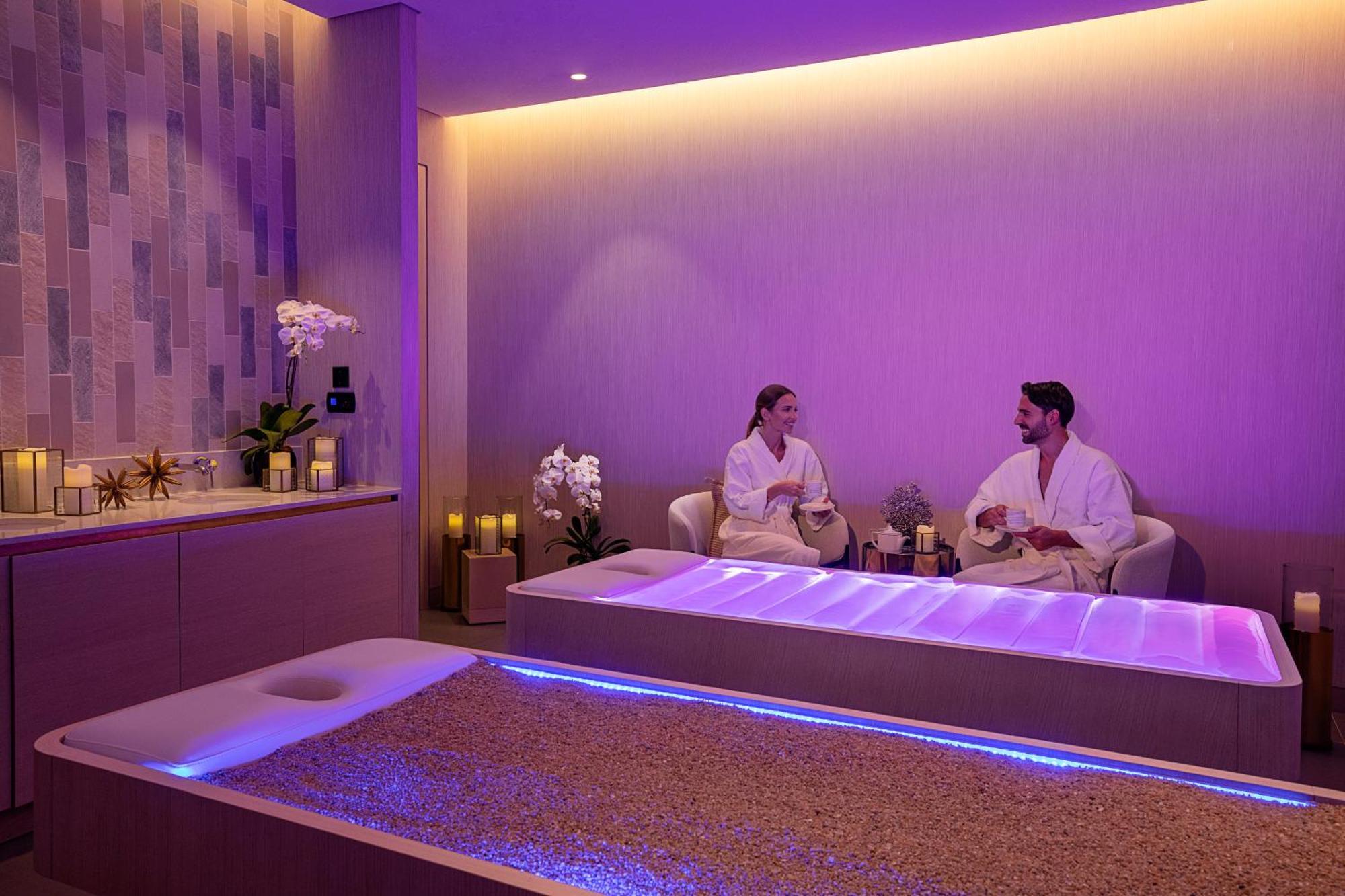 The Wb Abu Dhabi, Curio Collection By Hilton 5* Abu Dhabi