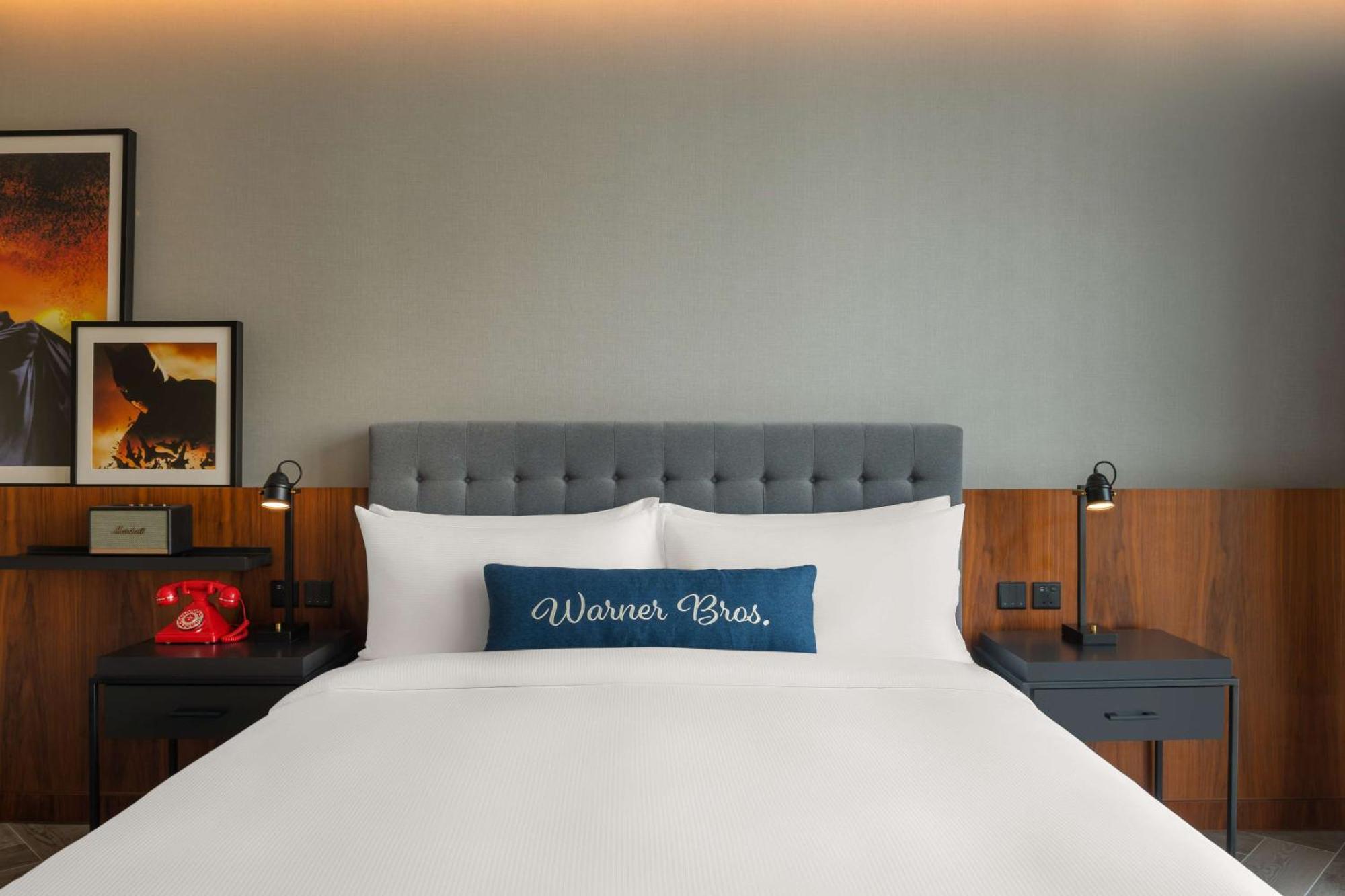 The Wb Abu Dhabi, Curio Collection By Hilton Hotel