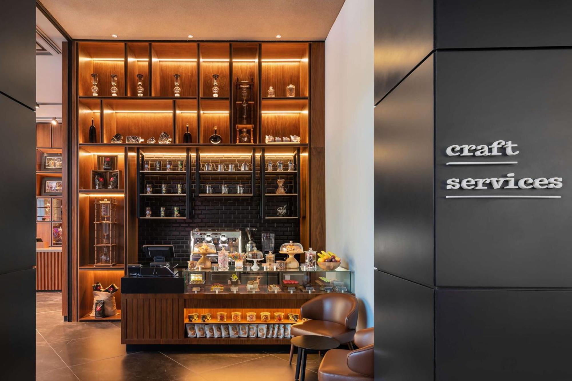 The Wb Abu Dhabi, Curio Collection By Hilton 5*